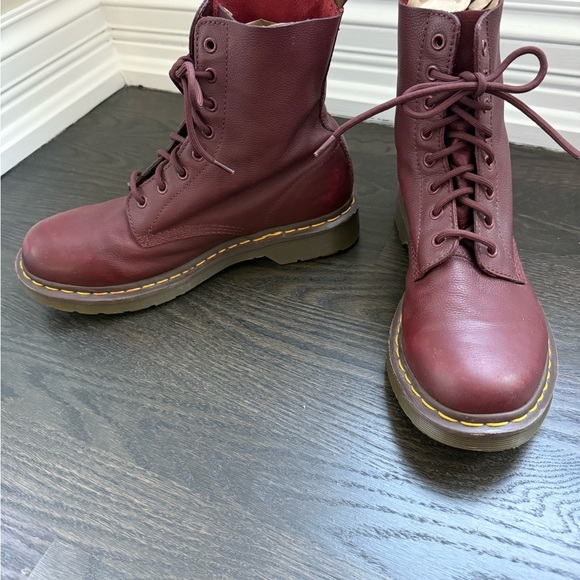 DR. MARTENS 1460 Pascal Virginia Leather Boots - Picture 6 of 14